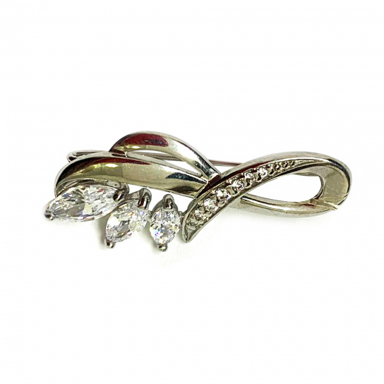 Брошь с фианитом из серебра