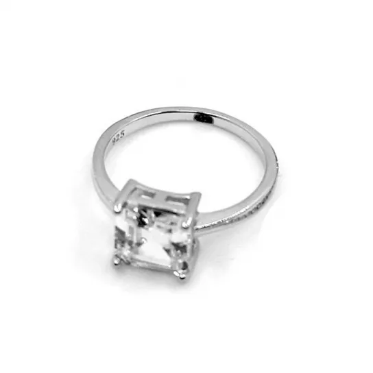 Серебряное кольцо 925, женское, с цирконом, размер 18